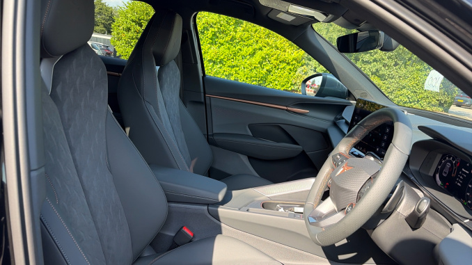 CUPRA Terramar 1.5 eTSI 150 V2 5dr DSG Petrol Hatchback - Image 15